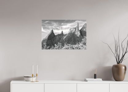 75 x 50 cm, Canva - sem moldura Pico Dedo de Deus.