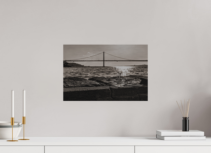 45 x 30 cm, Impressão em Alumínio escovado - sem moldura A taça quebrada.