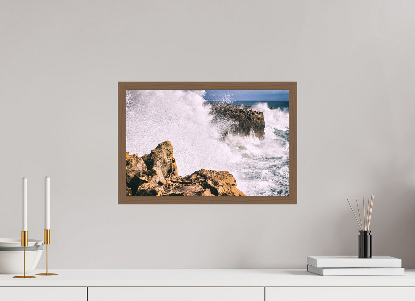 45 x 30 cm, Fine Art em Metacrilato - moldura walnut Mar em Fúria