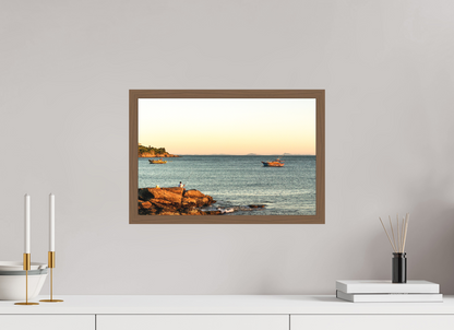 45 x 30 cm, Fine Art em Metacrilato - moldura walnut O Pescador