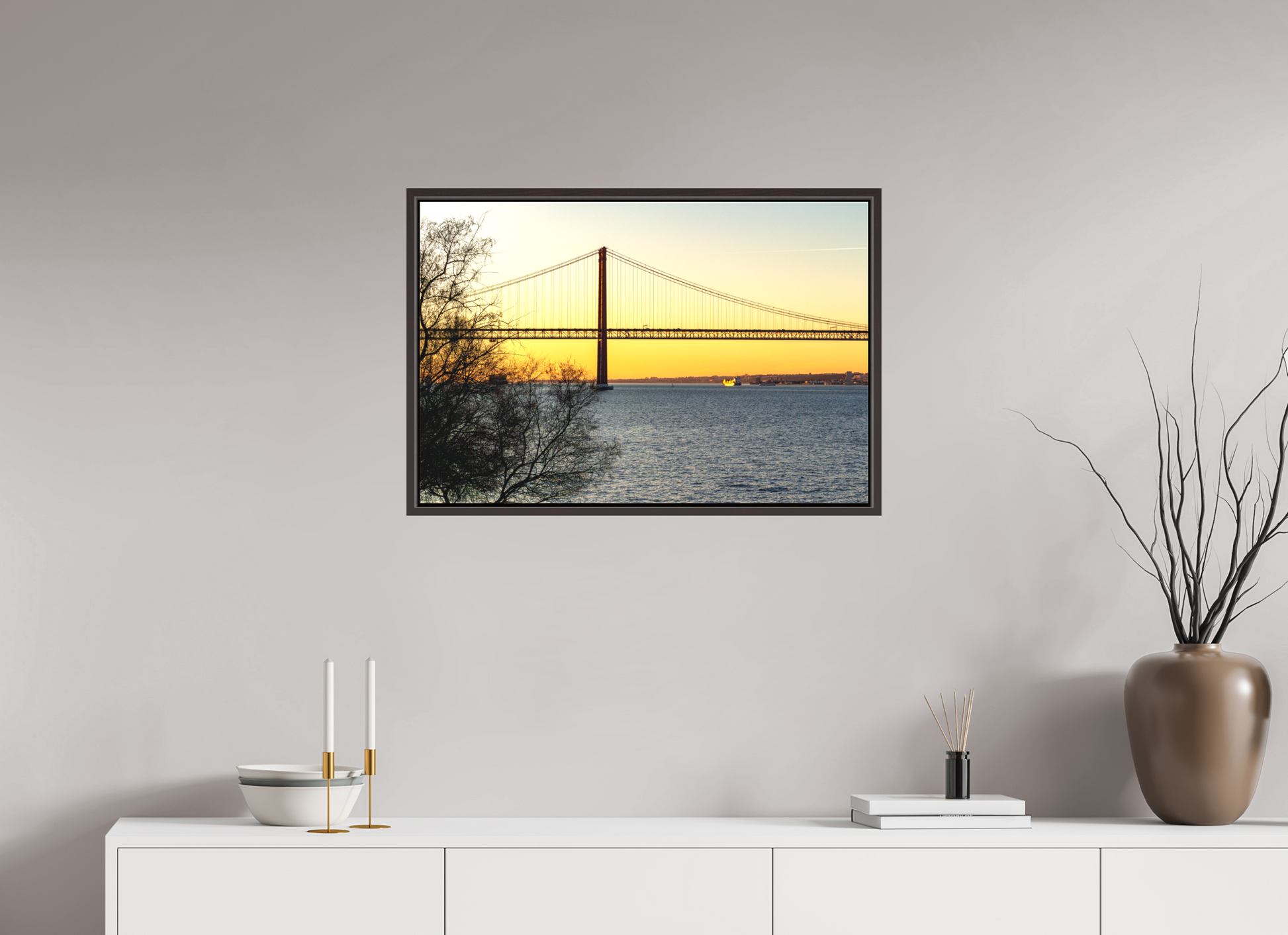 75 x 50 cm, Canva - moldura castanha escura Golden Hour