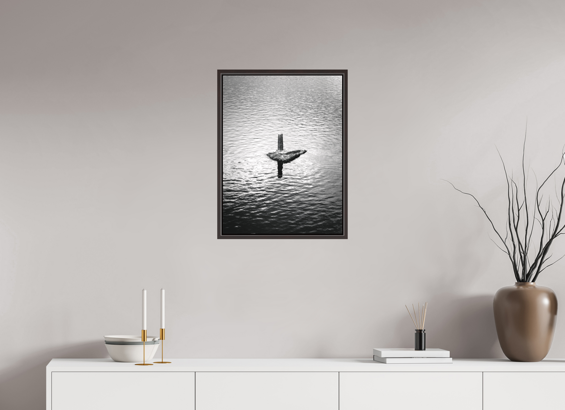 45 x 60 cm, Canva - moldura castanha escura Silêncio de Concreto