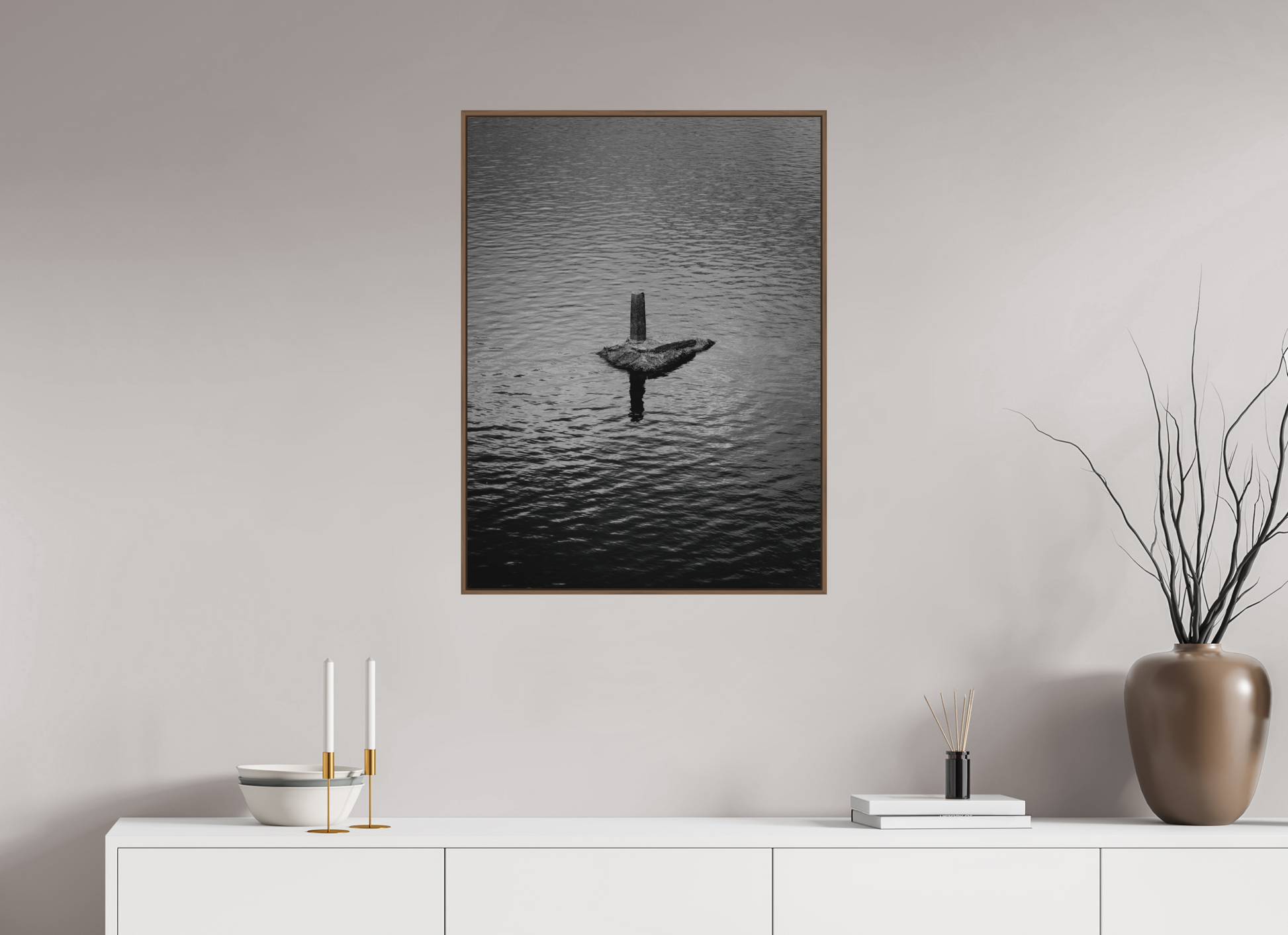 60 x 80 cm, Impressão em Alumínio escovado - moldura walnut Silêncio de Concreto