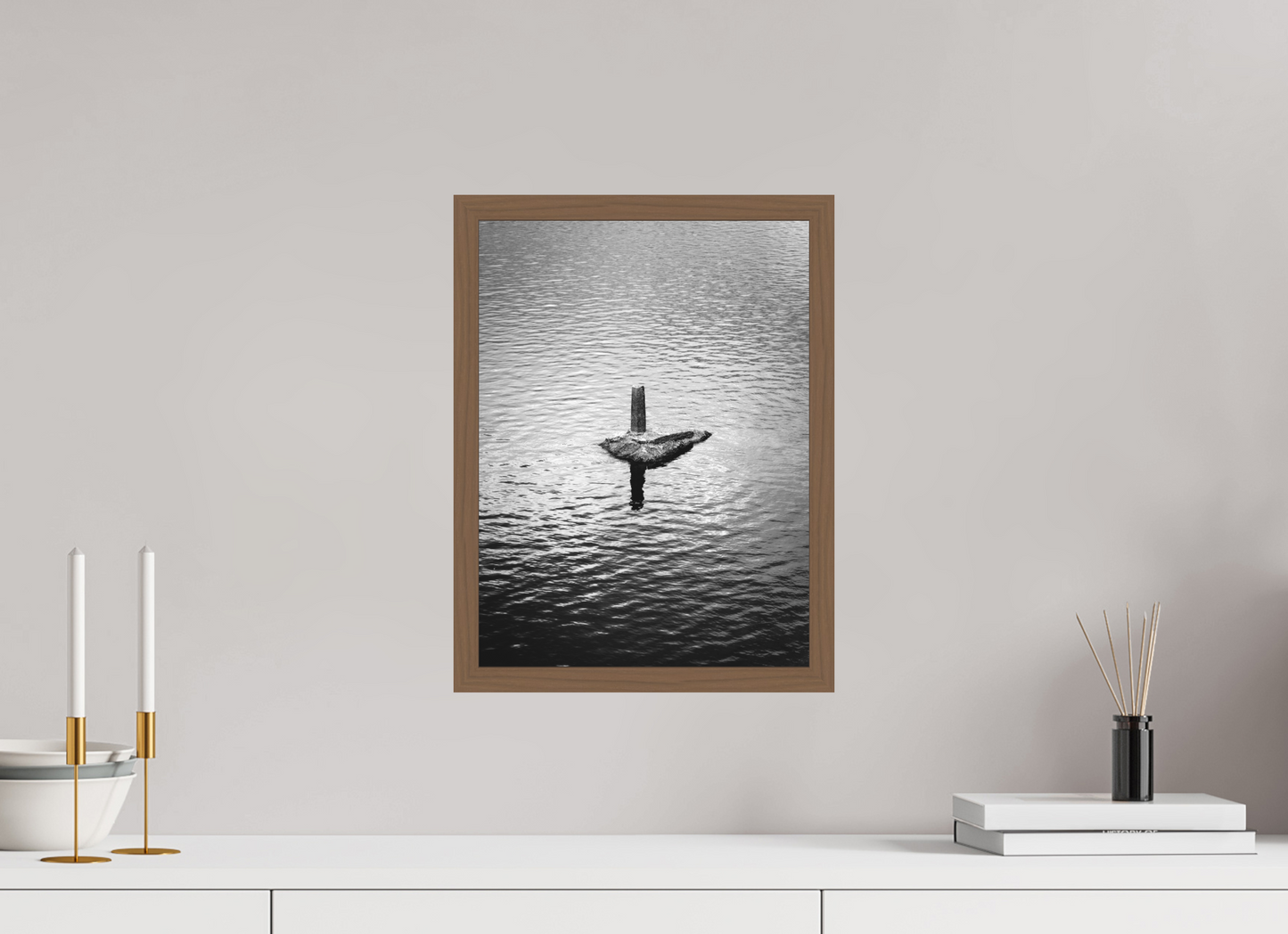 30 x 40 cm, Ilford P&B em Metacrilato - moldura Walnut Silêncio de Concreto