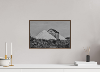 45 x 30 cm, Impressão em Alumínio escovado - moldura walnut Salinas de Aveiro