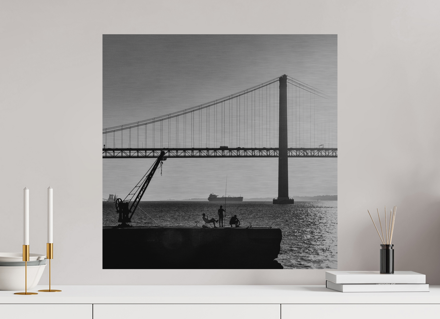 60 x 60 cm, Impressão em Alumínio escovado - sem moldura Os Pescadores de Almada.