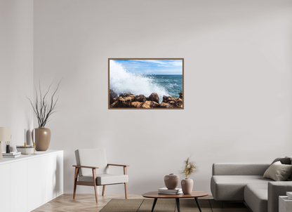105 x 70 cm, Fine Art em Metacrilato - moldura walnut Crashing Power