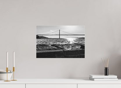 45 x 30 cm, Ilford P&B em Metacrilato - sem moldura A taça quebrada.