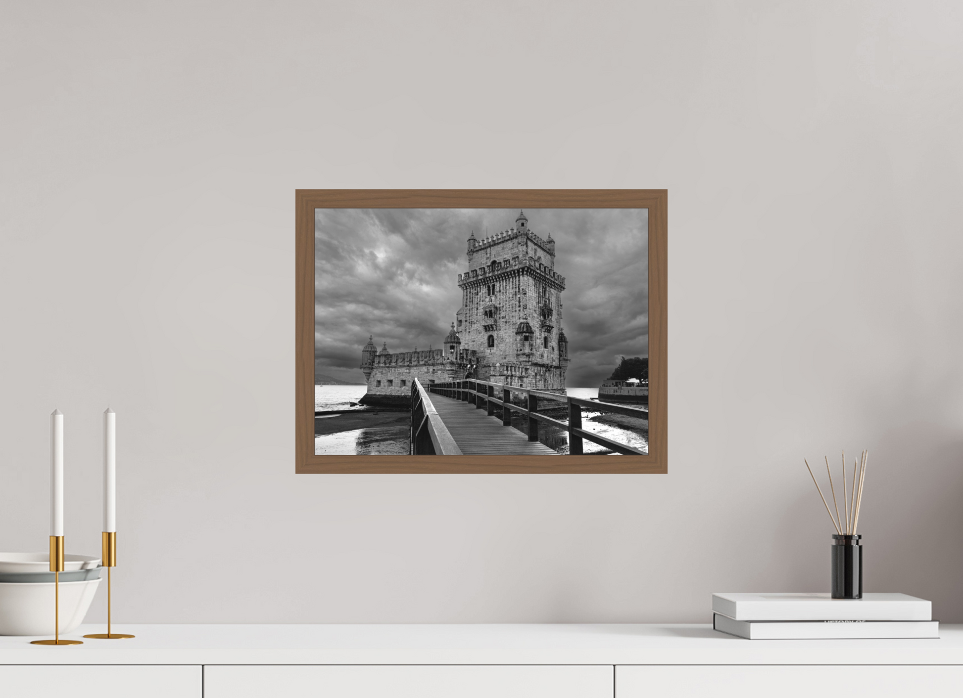 40 x 30 cm, Ilford P&B em Metacrilato - moldura Walnut Sentinela do Tempo.